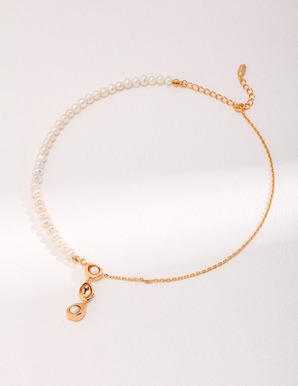 GOLDEN PEARL CHARM NECKLACE
